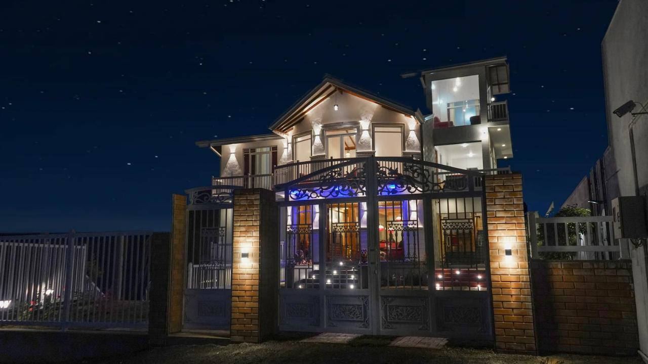 Twin Villa Red 努沃勒埃利耶 外观 照片